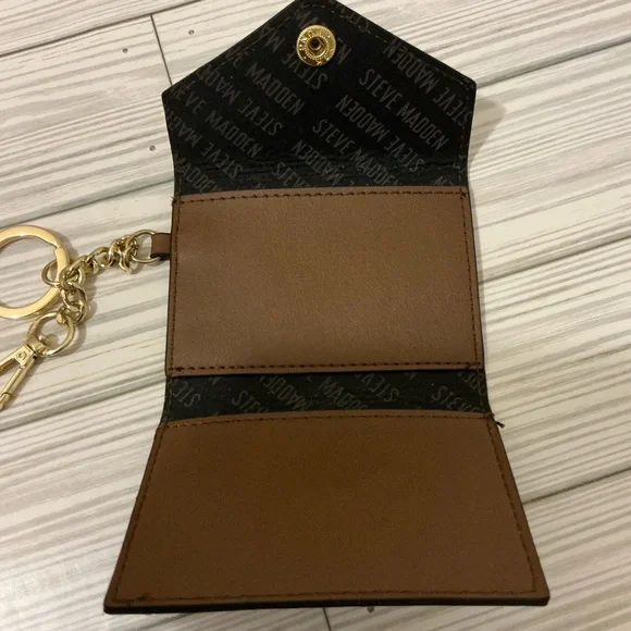 Brown Leather Card Holer with Gold Keychain Accents - Picture 3 of 5